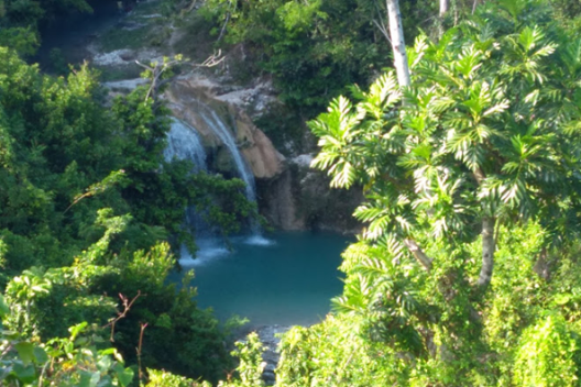 24-29 Touyac Waterfall, Port Salut_04
